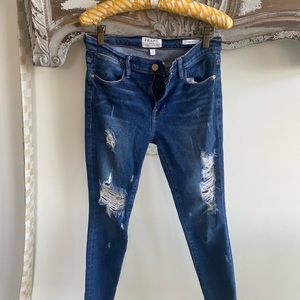 Frame cropped jeans. Smoke free household.